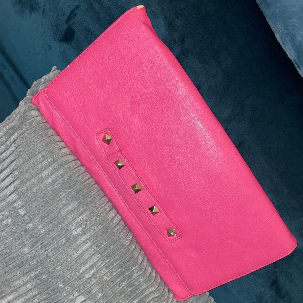 I’m So Betsy Clutch